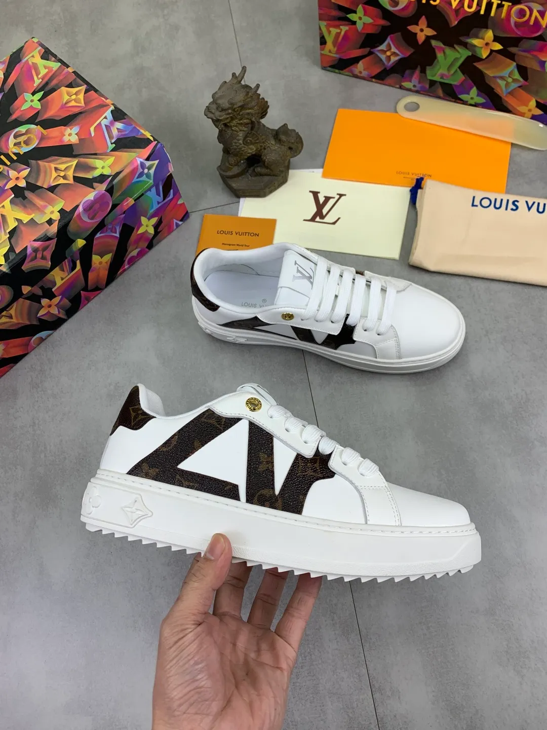 Men's men's shoes P520💰【New style】🆘High quality cowhide【Louis Vuitton】LV official website's latest model🎁casual and fashionable men's shoes👟hot style💥simple and elegant style, exclusive for trendy men. Unique official website's latest brand elements👑original decoration, fashionable and generous, the fabric is made of original denim➕comfortable and breathable mesh lining➕cow leather feet ✅The official website specifies wear-resistant casual outsole, the classic model is taken in real life🎬Color: 4️⃣colors available😍Number of codes: 38-44 Full set of packaging